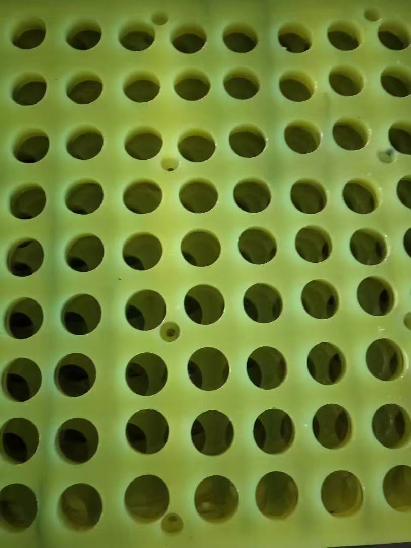 聚氨酯圆孔筛